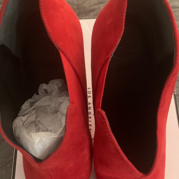 Red booties - Picture 6 of 6